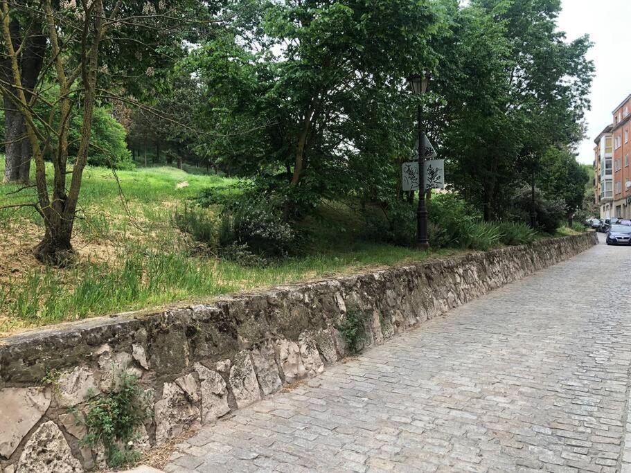 Ferienwohnung Vivienda De Uso Turistico En El Corazon De Burgo Exterior foto